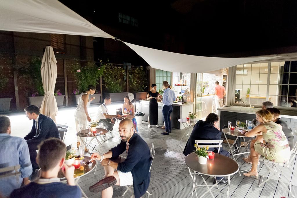 Vico Rooms And Terrace Rome Bagian luar foto